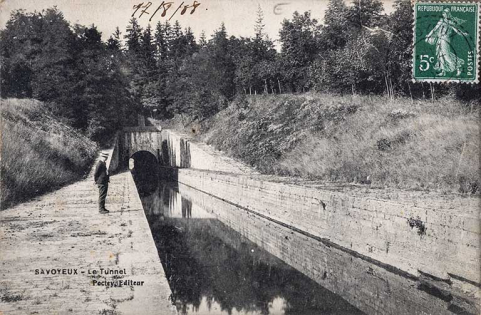 Savoyeux - Le tunnel, carte postale. © Région Bourgogne-Franche-Comté, Inventaire du patrimoine Savoyeux - Le tunnel, carte postale. © Région Bourgogne-Franche-Comté, Inventaire du patrimoine