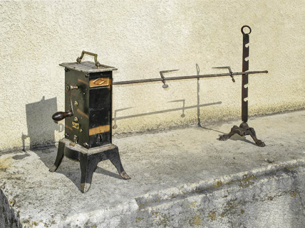 Tournebroche, fin 19e siècle ou début 20e siècle (collection particulière). © Région Bourgogne-Franche-Comté, Inventaire du patrimoine Tournebroche, fin 19e siècle ou début 20e siècle (collection particulière). © Région Bourgogne-Franche-Comté, Inventaire du patrimoine