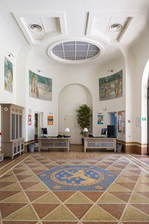 Vue du vestibule en direction de l'est. © Région Bourgogne-Franche-Comté, Inventaire du patrimoine Vue du vestibule en direction de l'est. © Région Bourgogne-Franche-Comté, Inventaire du patrimoine