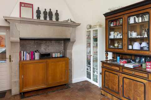 cheminée © Région Bourgogne-Franche-Comté, Inventaire du patrimoine cheminée © Région Bourgogne-Franche-Comté, Inventaire du patrimoine