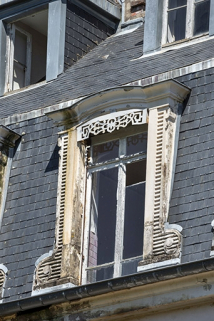 lucarne © Région Bourgogne-Franche-Comté, Inventaire du patrimoine  lucarne © Région Bourgogne-Franche-Comté, Inventaire du patrimoine