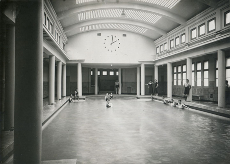 établissement thermal piscine © Région Bourgogne-Franche-Comté, Inventaire du patrimoine  établissement thermal piscine © Région Bourgogne-Franche-Comté, Inventaire du patrimoine