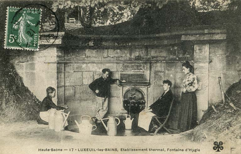 fontaine © Région Bourgogne-Franche-Comté, Inventaire du patrimoine fontaine © Région Bourgogne-Franche-Comté, Inventaire du patrimoine