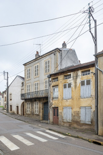  maison ensemble d'édifices derrière façade © Région Bourgogne-Franche-Comté, Inventaire du patrimoine