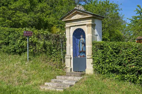 oratoire oratoire de chemin © Région Bourgogne-Franche-Comté, Inventaire du patrimoine  oratoire oratoire de chemin © Région Bourgogne-Franche-Comté, Inventaire du patrimoine