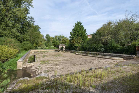 abreuvoir © Région Bourgogne-Franche-Comté, Inventaire du patrimoine abreuvoir © Région Bourgogne-Franche-Comté, Inventaire du patrimoine