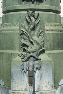 fontaine statue © Région Bourgogne-Franche-Comté, Inventaire du patrimoine  fontaine statue © Région Bourgogne-Franche-Comté, Inventaire du patrimoine