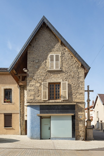 ensemble d'édifices derrière façade rue croix © Région Bourgogne-Franche-Comté, Inventaire du patrimoine  ensemble d'édifices derrière façade rue croix © Région Bourgogne-Franche-Comté, Inventaire du patrimoine