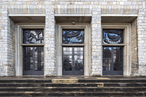 église porte tympan châssis de tympan © Région Bourgogne-Franche-Comté, Inventaire du patrimoine  église porte tympan châssis de tympan © Région Bourgogne-Franche-Comté, Inventaire du patrimoine