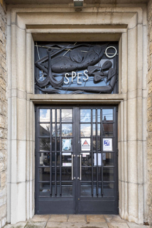 église porte tympan châssis de tympan © Région Bourgogne-Franche-Comté, Inventaire du patrimoine  église porte tympan châssis de tympan © Région Bourgogne-Franche-Comté, Inventaire du patrimoine