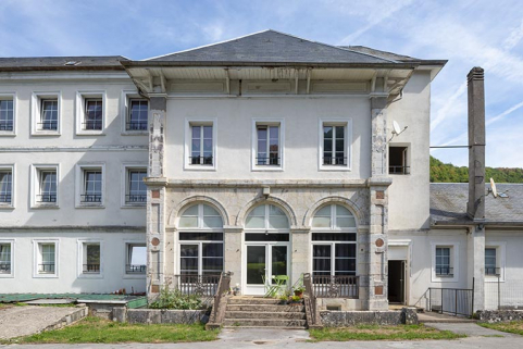 établissement thermal © Région Bourgogne-Franche-Comté, Inventaire du patrimoine  établissement thermal © Région Bourgogne-Franche-Comté, Inventaire du patrimoine