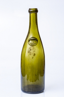 bouteille © Région Bourgogne-Franche-Comté, Inventaire du patrimoine  bouteille © Région Bourgogne-Franche-Comté, Inventaire du patrimoine