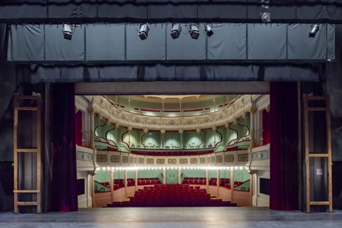 théâtre © Région Bourgogne-Franche-Comté, Inventaire du patrimoine  théâtre © Région Bourgogne-Franche-Comté, Inventaire du patrimoine