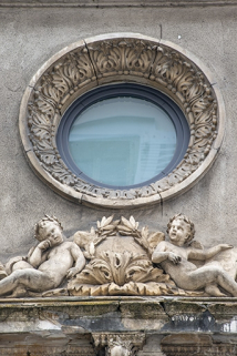 groupe sculpté © Région Bourgogne-Franche-Comté, Inventaire du patrimoine  groupe sculpté © Région Bourgogne-Franche-Comté, Inventaire du patrimoine