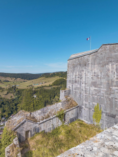 fort © Région Bourgogne-Franche-Comté, Inventaire du patrimoine  fort © Région Bourgogne-Franche-Comté, Inventaire du patrimoine