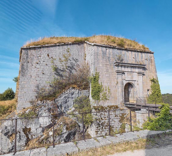 fort édifice fortifié © Région Bourgogne-Franche-Comté, Inventaire du patrimoine  fort édifice fortifié © Région Bourgogne-Franche-Comté, Inventaire du patrimoine