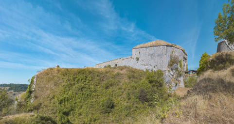 fort © Région Bourgogne-Franche-Comté, Inventaire du patrimoine  fort © Région Bourgogne-Franche-Comté, Inventaire du patrimoine