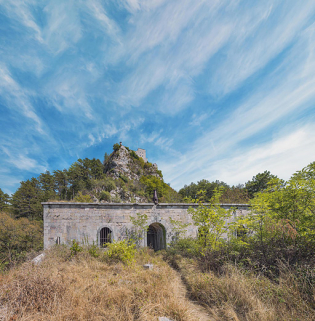 fort redoute © Région Bourgogne-Franche-Comté, Inventaire du patrimoine  fort redoute © Région Bourgogne-Franche-Comté, Inventaire du patrimoine