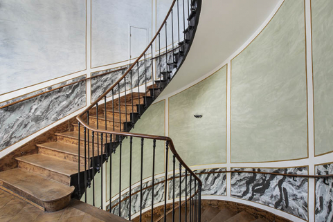 hôtel escalier © Région Bourgogne-Franche-Comté, Inventaire du patrimoine  hôtel escalier © Région Bourgogne-Franche-Comté, Inventaire du patrimoine