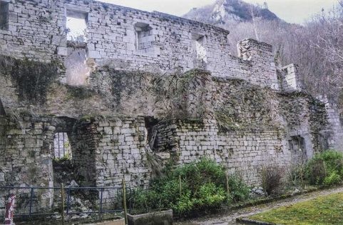 place forte enceinte © Région Bourgogne-Franche-Comté, Inventaire du patrimoine  place forte enceinte © Région Bourgogne-Franche-Comté, Inventaire du patrimoine