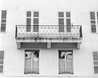 Façade postérieure : balcon. © Région Bourgogne-Franche-Comté, Inventaire du patrimoine