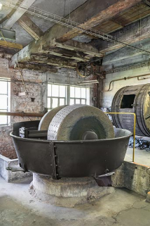 Défibreuse Lamort (cadrage vertical). © Région Bourgogne-Franche-Comté, Inventaire du patrimoine