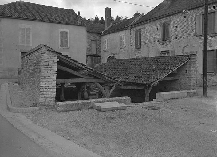  lavoir © Région Bourgogne-Franche-Comté, Inventaire du patrimoine