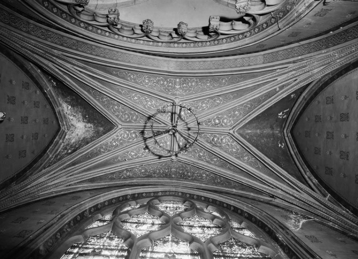 Voûte de la chapelle antérieure droite (peintures murales). © Région Bourgogne-Franche-Comté, Inventaire du patrimoine