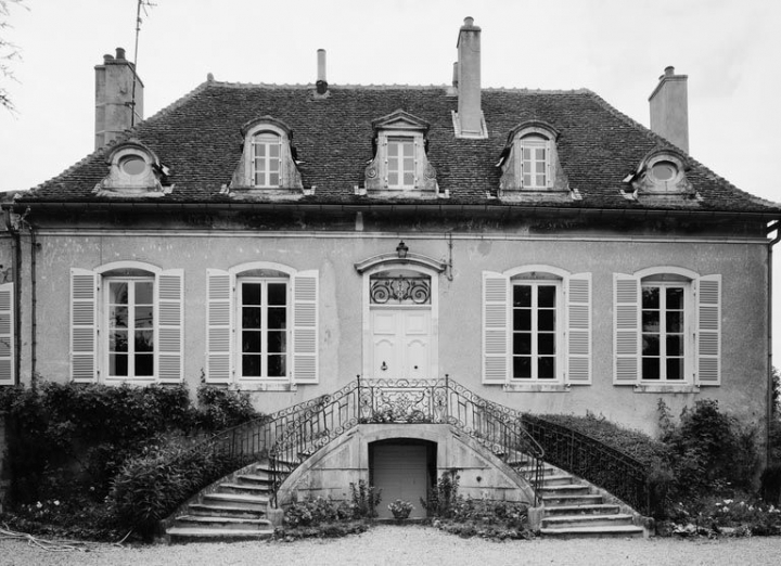 Vue de la façade. © Région Bourgogne-Franche-Comté, Inventaire du patrimoine