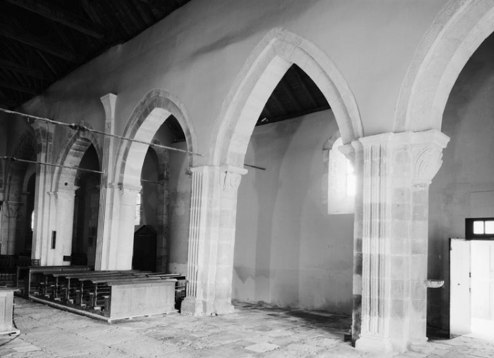 Nef et bas-côté droit. © Région Bourgogne-Franche-Comté, Inventaire du patrimoine