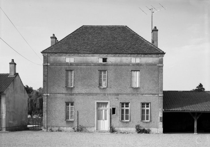Ecole. © Région Bourgogne-Franche-Comté, Inventaire du patrimoine