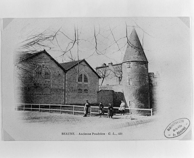 fortification d'agglomération © Région Bourgogne-Franche-Comté, Inventaire du patrimoine  fortification d'agglomération © Région Bourgogne-Franche-Comté, Inventaire du patrimoine