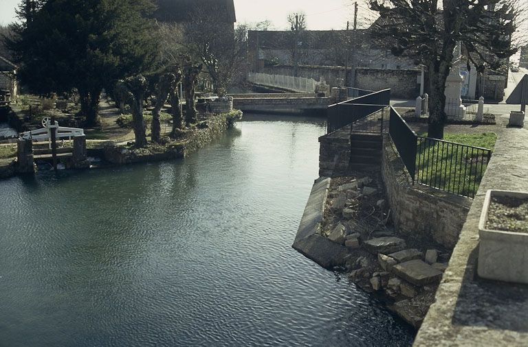  lavoir © Région Bourgogne-Franche-Comté, Inventaire du patrimoine