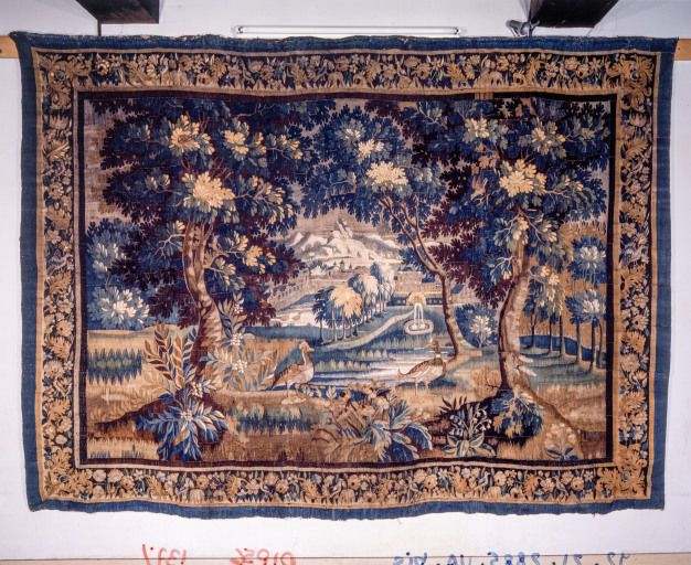 N°5 : verdure au jet d'eau © Région Bourgogne-Franche-Comté, Inventaire du patrimoine