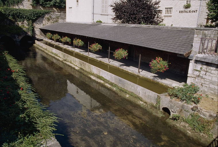  lavoir © Région Bourgogne-Franche-Comté, Inventaire du patrimoine