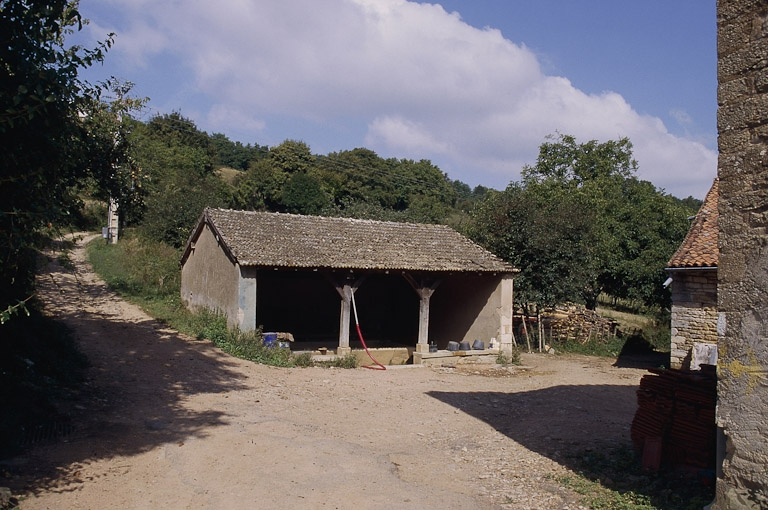  lavoir © Région Bourgogne-Franche-Comté, Inventaire du patrimoine