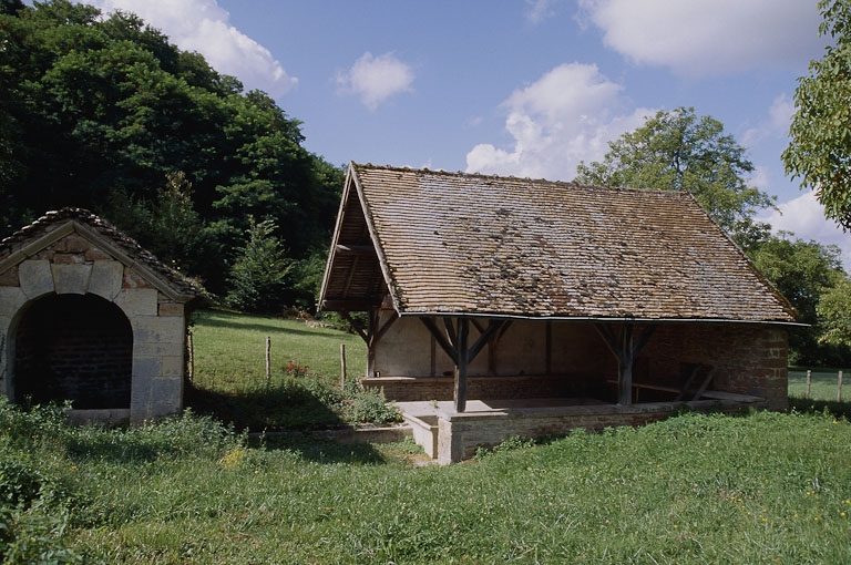  lavoir © Région Bourgogne-Franche-Comté, Inventaire du patrimoine