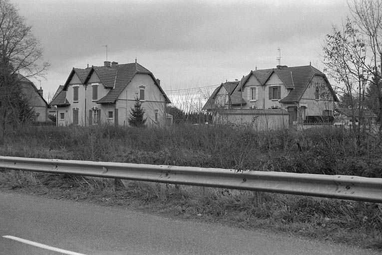 La Cité des Touillards vue depuis les anciens logements patronaux, au nord-ouest. © Région Bourgogne-Franche-Comté, Inventaire du patrimoine