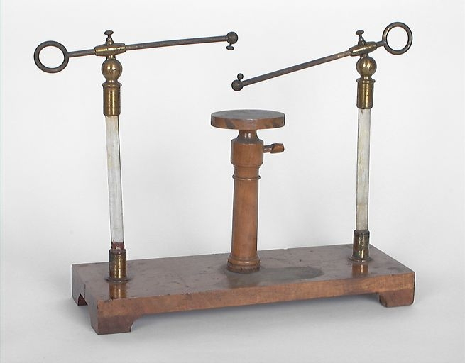  instrument de démonstration en électrostatique © Région Bourgogne-Franche-Comté, Inventaire du patrimoine