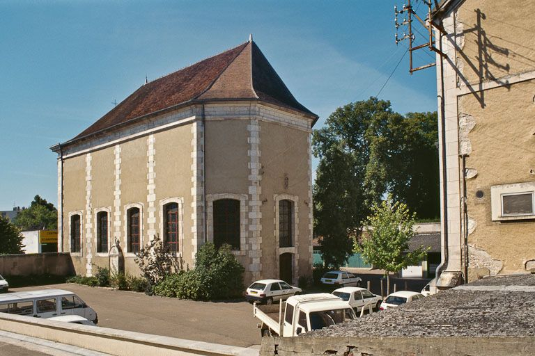 Chapelle, vue de trois-quarts postérieur. © Région Bourgogne-Franche-Comté, Inventaire du patrimoine