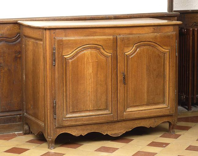 Premier buffet. © Région Bourgogne-Franche-Comté, Inventaire du patrimoine