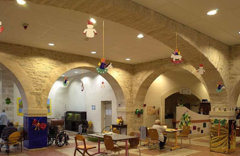 Corps de bâtiment principal : salle des malades (à l'est de la chapelle). © Région Bourgogne-Franche-Comté, Inventaire du patrimoine