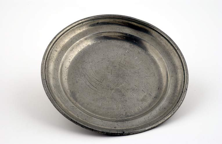 Vue d'ensemble d'une des assiettes © Région Bourgogne-Franche-Comté, Inventaire du patrimoine