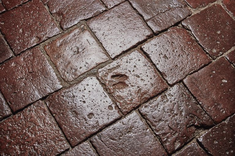  carrelage de sol © Région Bourgogne-Franche-Comté, Inventaire du patrimoine