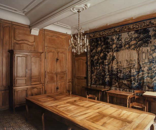 Grand corps de bâtiment : chambre de la maîtresse des soeurs. © Région Bourgogne-Franche-Comté, Inventaire du patrimoine