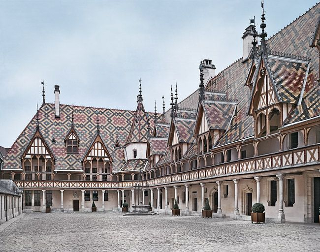 Ailes sur cour : vue d'ensemble. © Région Bourgogne-Franche-Comté, Inventaire du patrimoine