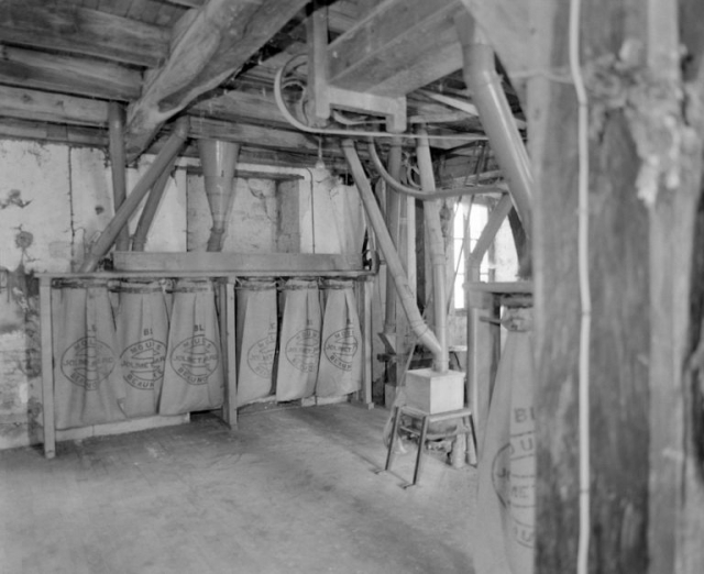 1er étage. Ensacheur. © Région Bourgogne-Franche-Comté, Inventaire du patrimoine