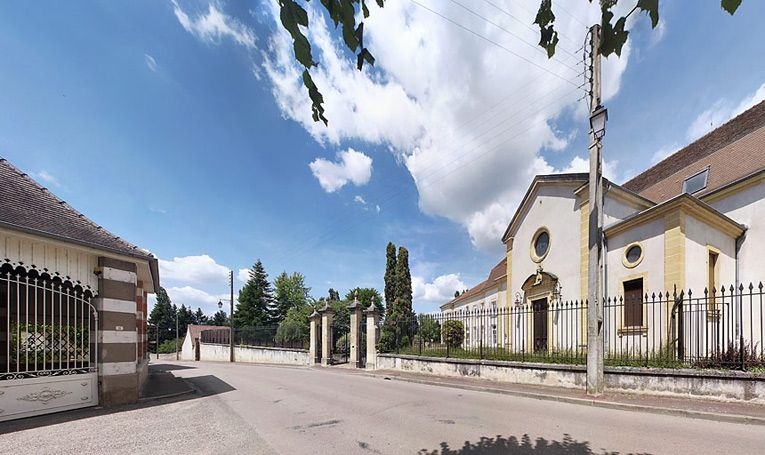 Façade du bâtiment donnant rue de la Gare. © Région Bourgogne-Franche-Comté, Inventaire du patrimoine