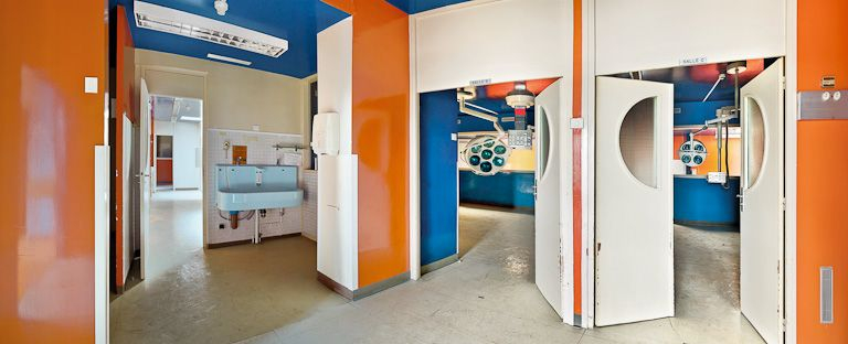 Bâtiment Maternité-Gynécologie (Gérontologie au moment de la prise de vue) : ancienne salle d'accouchement. © Région Bourgogne-Franche-Comté, Inventaire du patrimoine