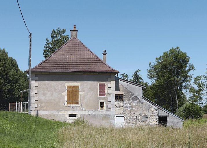 Maison éclusière vue de côté. © Région Bourgogne-Franche-Comté, Inventaire du patrimoine